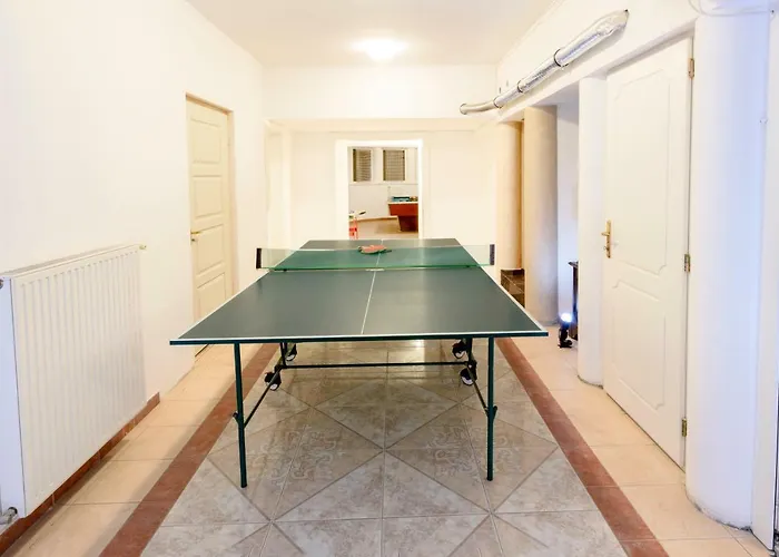 Elite Boutique Oerkeny Villa *