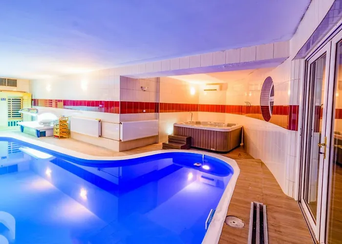 Elite Boutique Oerkeny Villa *